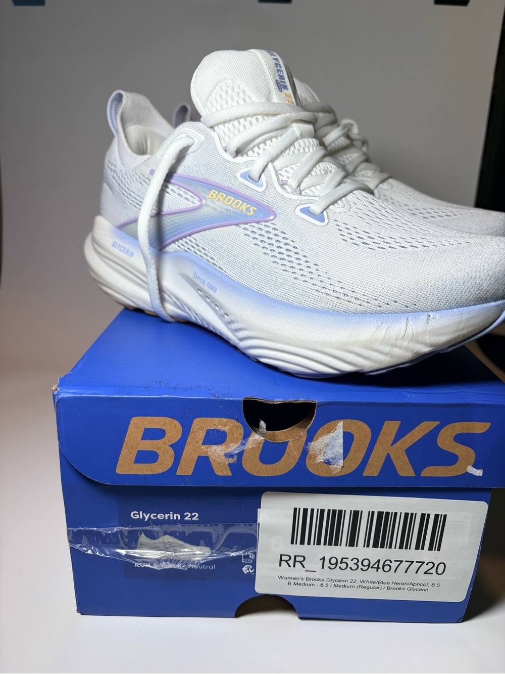Brooks Glycerin 22 Women’s White Running Shoes with Iridescent Purple-Blue - Picture 3 of 16